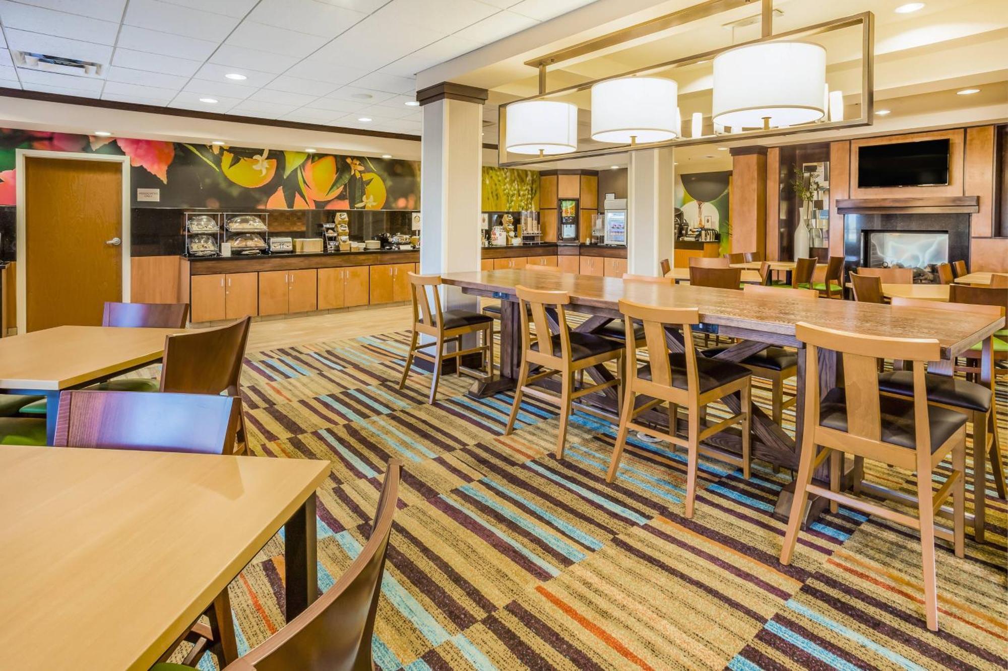 Fairfield Inn And Suites Turlock Exterior photo
